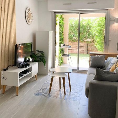 Appartement Frejus Avec Jardin, Piscine, Plage, Tennis Экстерьер фото
