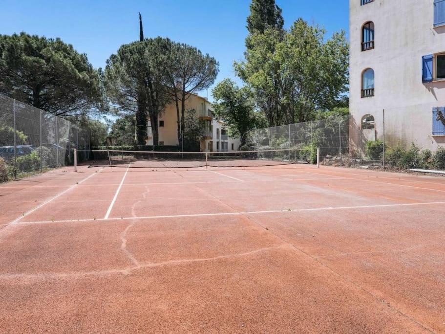 Appartement Frejus Avec Jardin, Piscine, Plage, Tennis Экстерьер фото