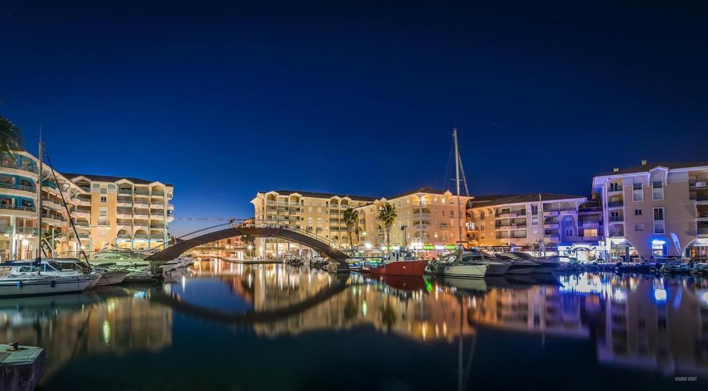 Appartement Frejus Avec Jardin, Piscine, Plage, Tennis Экстерьер фото